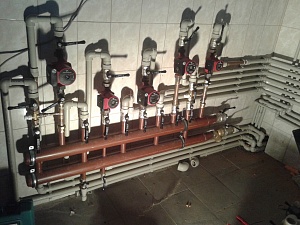 Монтаж отопления в частном доме 200 м2 котел Energylogic 58 кВт